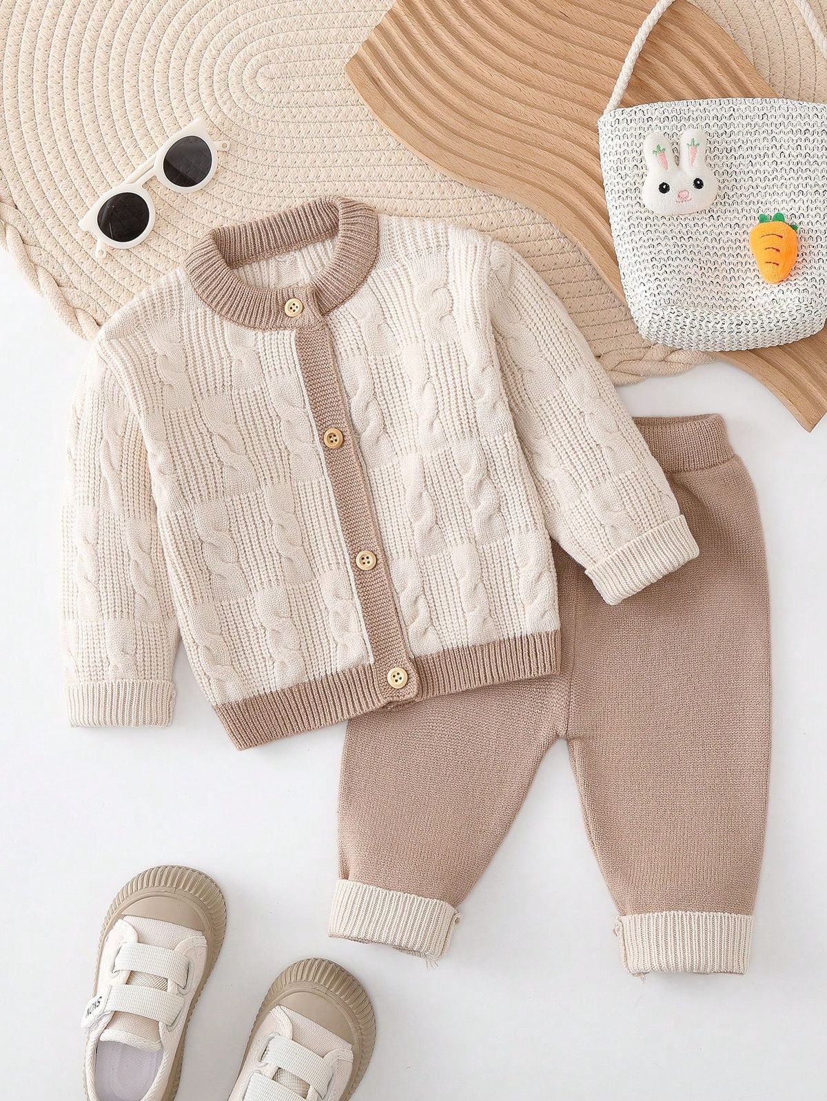 Soft, warm, and cozy – the perfect winter outfit for your little one. - THEREALLUXEWEAR